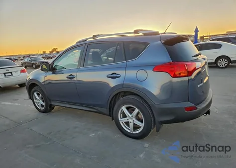 2013 Toyota Rav4 Xle z USA, uszkodzony, nr VIN 2T3RFREV0DW028879